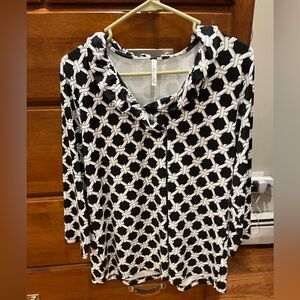 Lulu-B Black and White Polka Dot 3/4 Sleeve Blouse